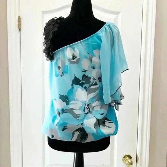 Ricki’s Blouse Sheer Floral Print One Shoulder Bubble Hem Black Blue White Small - Picture 15 of 16